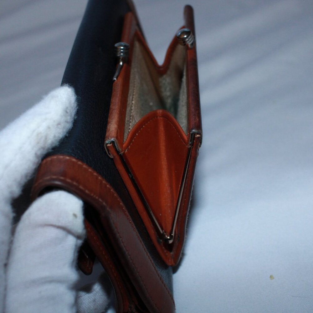 Dooney & Bourke Black & British Tan Vintage IVY Wallet Checkbook W Coinpurse - Picture 4 of 11